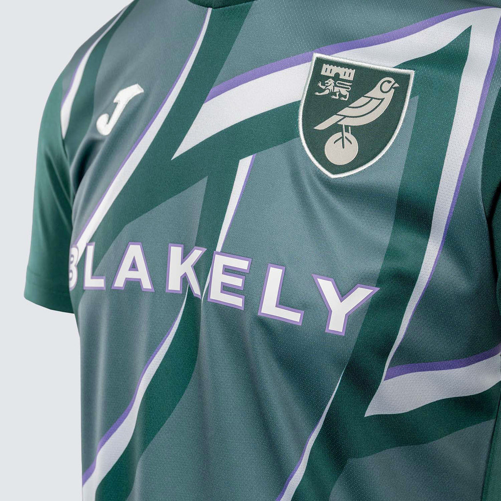 Norwich City Away Kit 2025/26