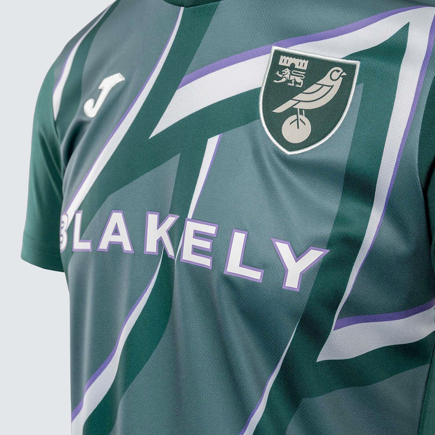 Norwich City Away Kit 2025/26