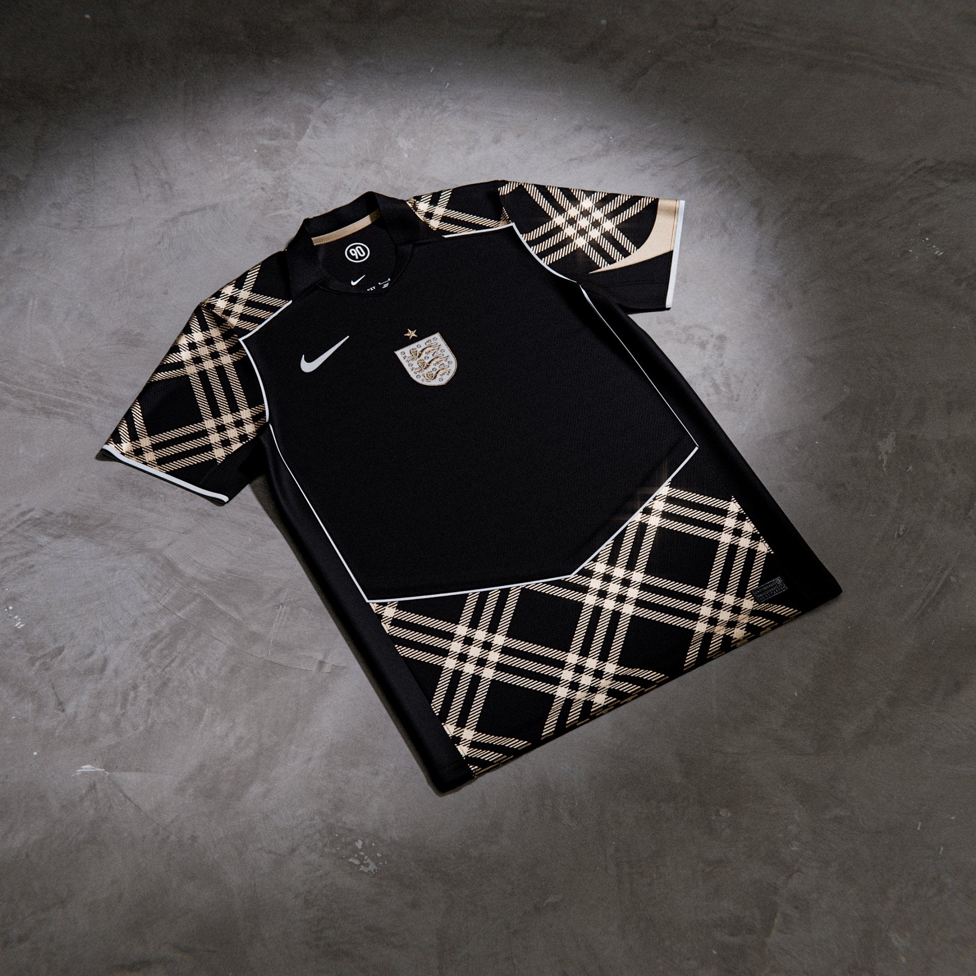 Nike x Burberry england kit