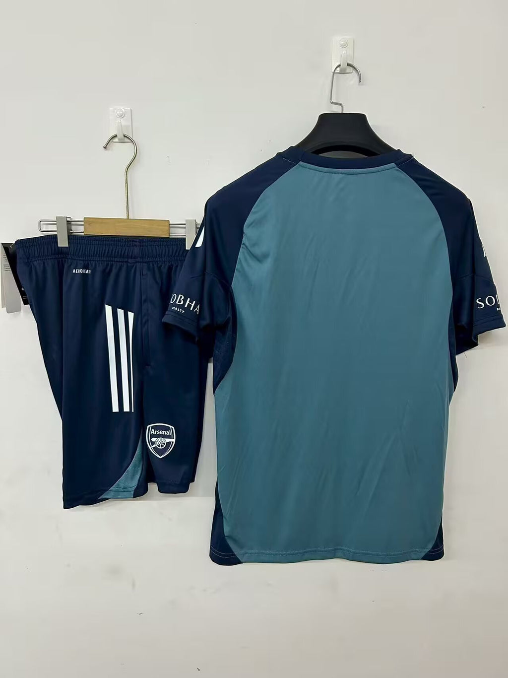 Arsenal Training Kit