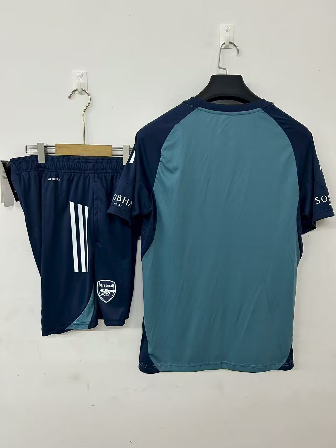 Arsenal Training Kit